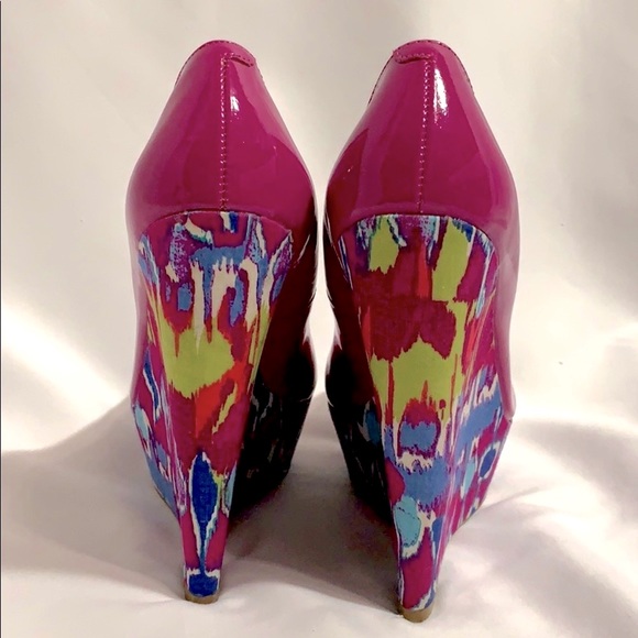 STEVE MADDEN WEDGE PUMPS - Picture 4 of 7